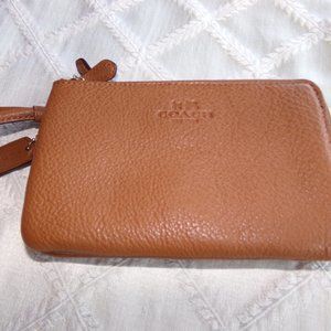 COACH CLUTCH PURSE